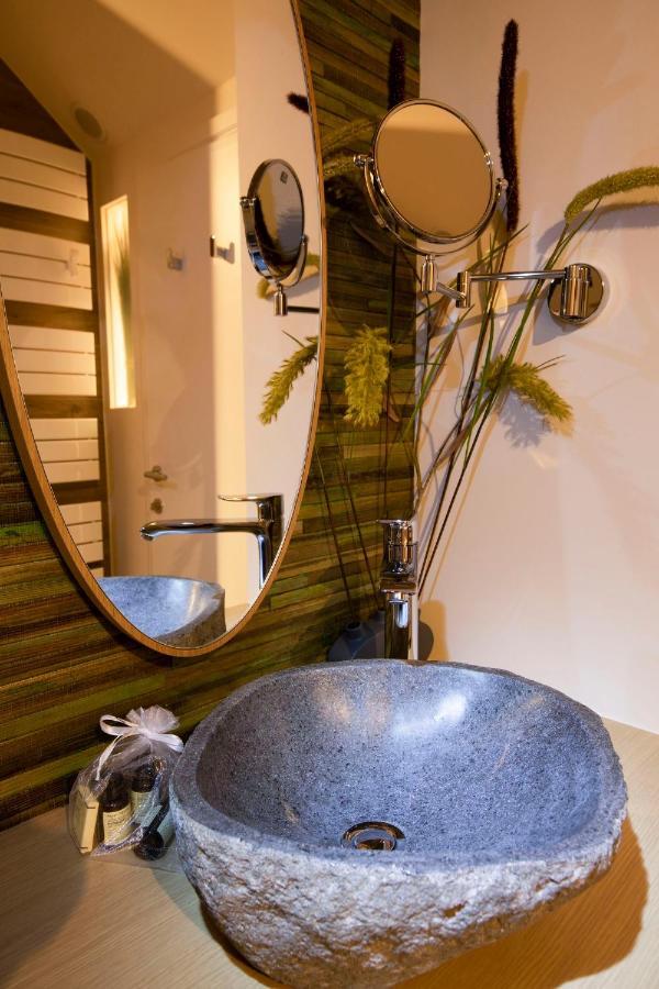 B-Lodge Boutique Hotel Louvain-la-Neuve Kültér fotó