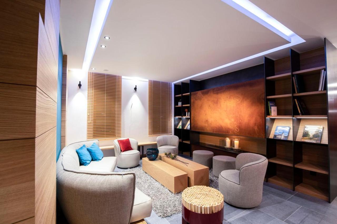 B-Lodge Boutique Hotel Louvain-la-Neuve Kültér fotó
